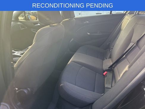 Used 2019 Chevrolet Cruze LS image 9