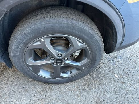 Used 2025 Ford Escape ST-Line Select image 17