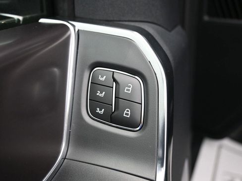 New 2026 Ford F250 Platinum image 23