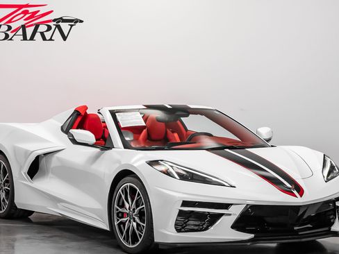Used 2024 Chevrolet Corvette Stingray w/ Stealth Interior Trim Package image 7