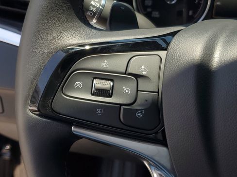 Used 2024 Buick Enclave Essence w/ Technology Package FWD image 26
