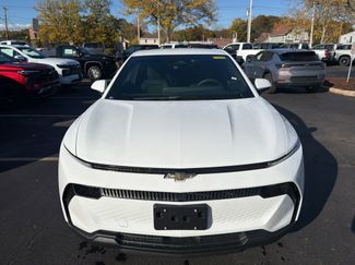 New 2026 Chevrolet Equinox EV LT video 2