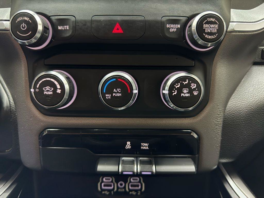 Used 2020 RAM 1500 Big Horn RWD image 18