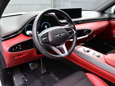 Certified 2023 Genesis GV70 2.5T w/ Sport Prestige Package image 15