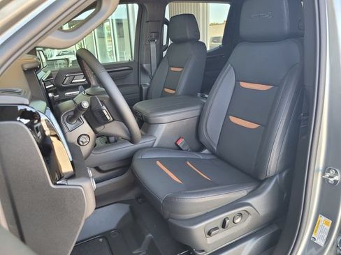 New 2026 GMC Sierra 1500 AT4 w/ AT4 Premium Package AWD/4WD image 16