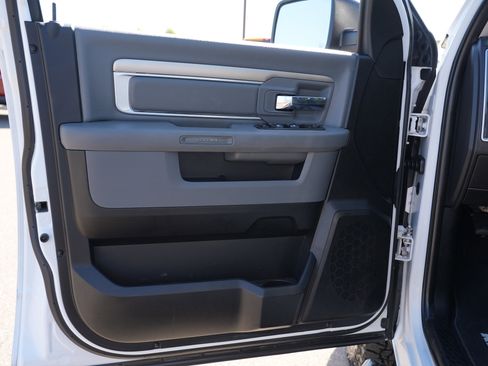 Used 2019 RAM 1500 Classic Warlock AWD/4WD image 14