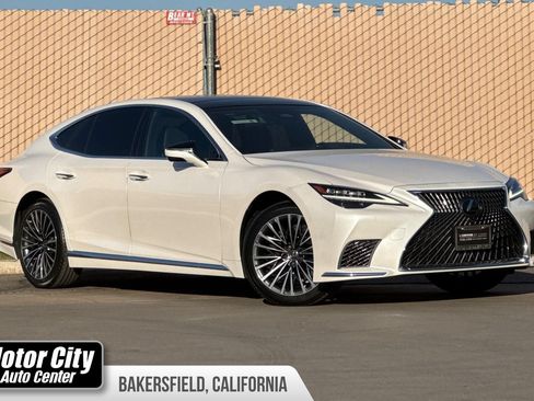 Certified 2024 Lexus LS 500 w/ Luxury Package RWD image 1