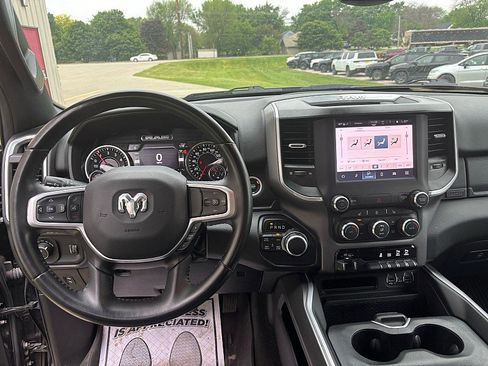 Used 2022 RAM 1500 Big Horn AWD/4WD image 18