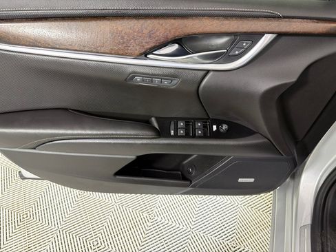 Used 2019 Cadillac XTS Luxury FWD image 9