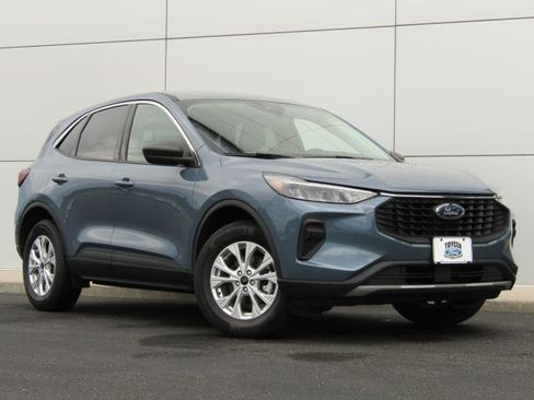 Used 2024 Ford Escape Active AWD/4WD image 1