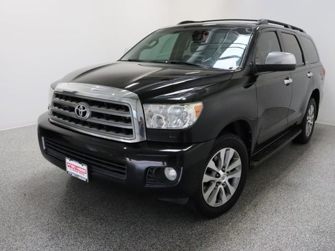 Used 2014 Toyota Sequoia Limited RWD image 2