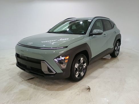 Used 2025 Hyundai Kona SEL image 3