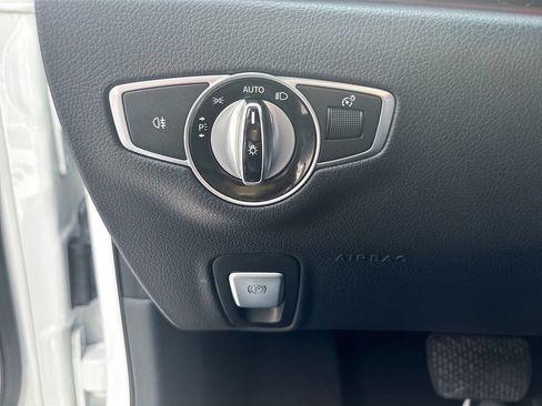 Used 2018 Mercedes-Benz E 300 image 36
