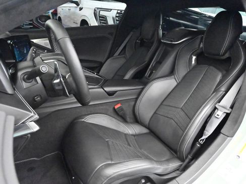 Used 2024 Chevrolet Corvette Stingray Premium Cpe w/ Z51 Performance Package RWD image 16