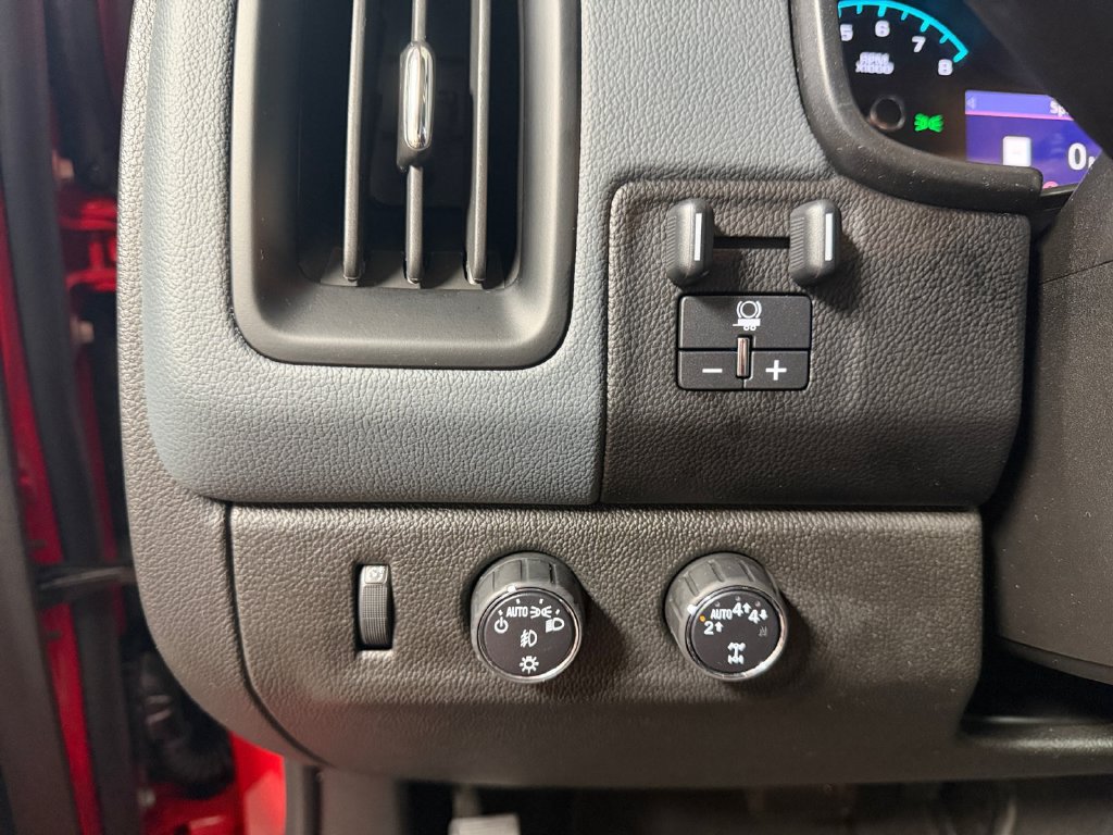 Used 2020 Chevrolet Colorado Z71 AWD/4WD image 30