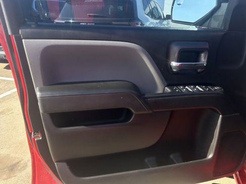 Used 2018 Chevrolet Silverado 1500 Custom w/ Custom Value Package image 10