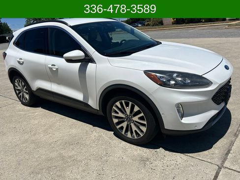 Used 2020 Ford Escape Titanium AWD/4WD image 7
