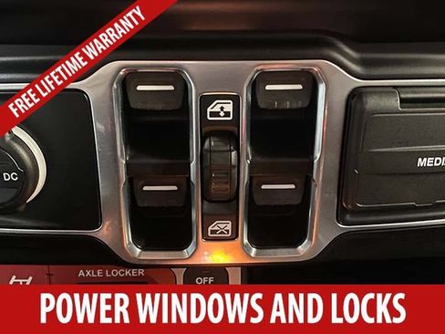 Used 2022 Jeep Gladiator Mojave w/ Trailer Tow Package AWD/4WD image 15