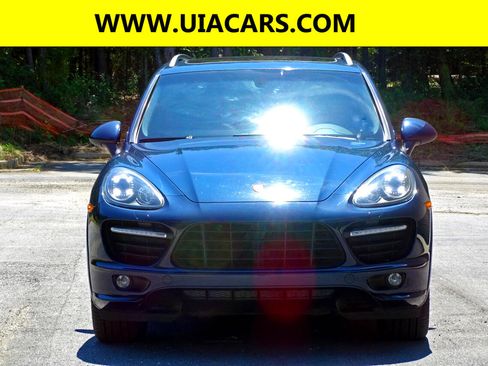 Used 2014 Porsche Cayenne GTS image 4