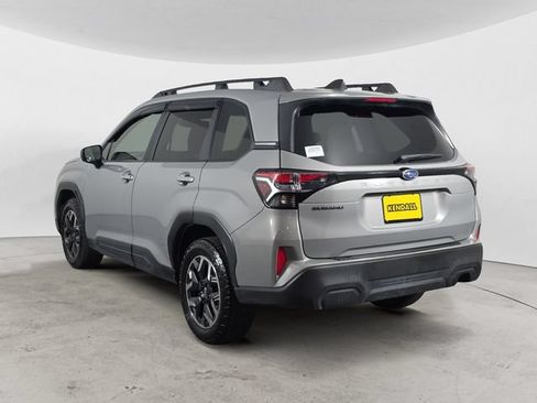 Certified 2025 Subaru Forester Premium w/ Convenience Package #1 AWD/4WD image 3