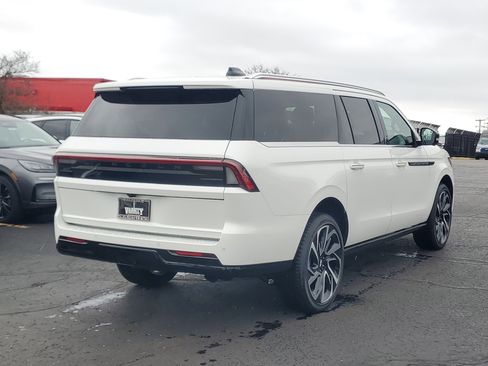 New 2026 Lincoln Navigator L Black Label image 4