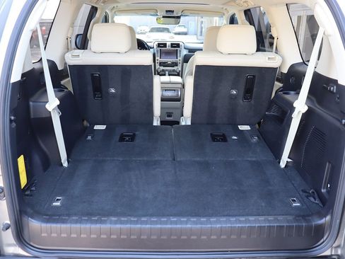 Used 2021 Lexus GX 460 Premium image 60