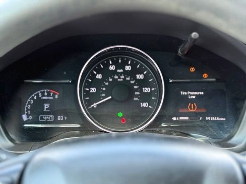 Used 2020 Honda HR-V EX image 32