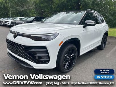 New 2025 Volkswagen Tiguan SE R-Line
