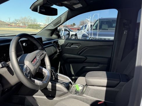 Used 2024 GMC Canyon Elevation w/ Convenience Package image 5