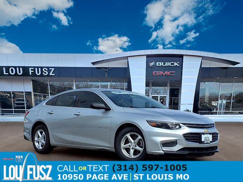 Used 2018 Chevrolet Malibu LS FWD image 1
