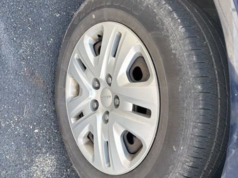 Used 2014 Dodge Grand Caravan SE w/ Quick Order Package 29E SE image 3