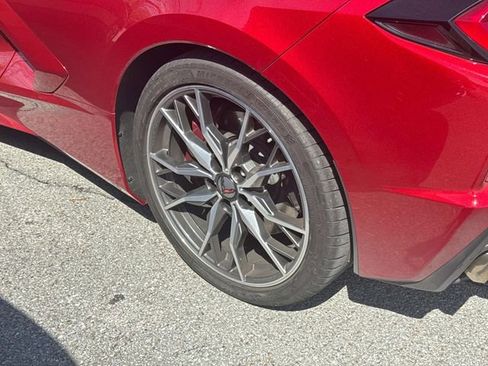 Used 2024 Chevrolet Corvette Stingray Premium Conv w/ Z51 Performance Package image 8