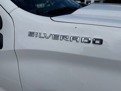 Used 2023 Chevrolet Silverado 1500 LT RWD image 2
