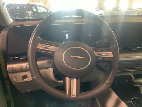 Used 2025 Hyundai Kona SEL image 28