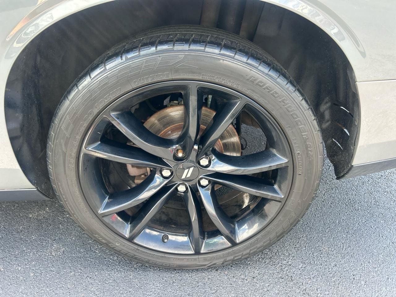 Used 2018 Dodge Challenger SXT w/ Blacktop Package RWD image 9