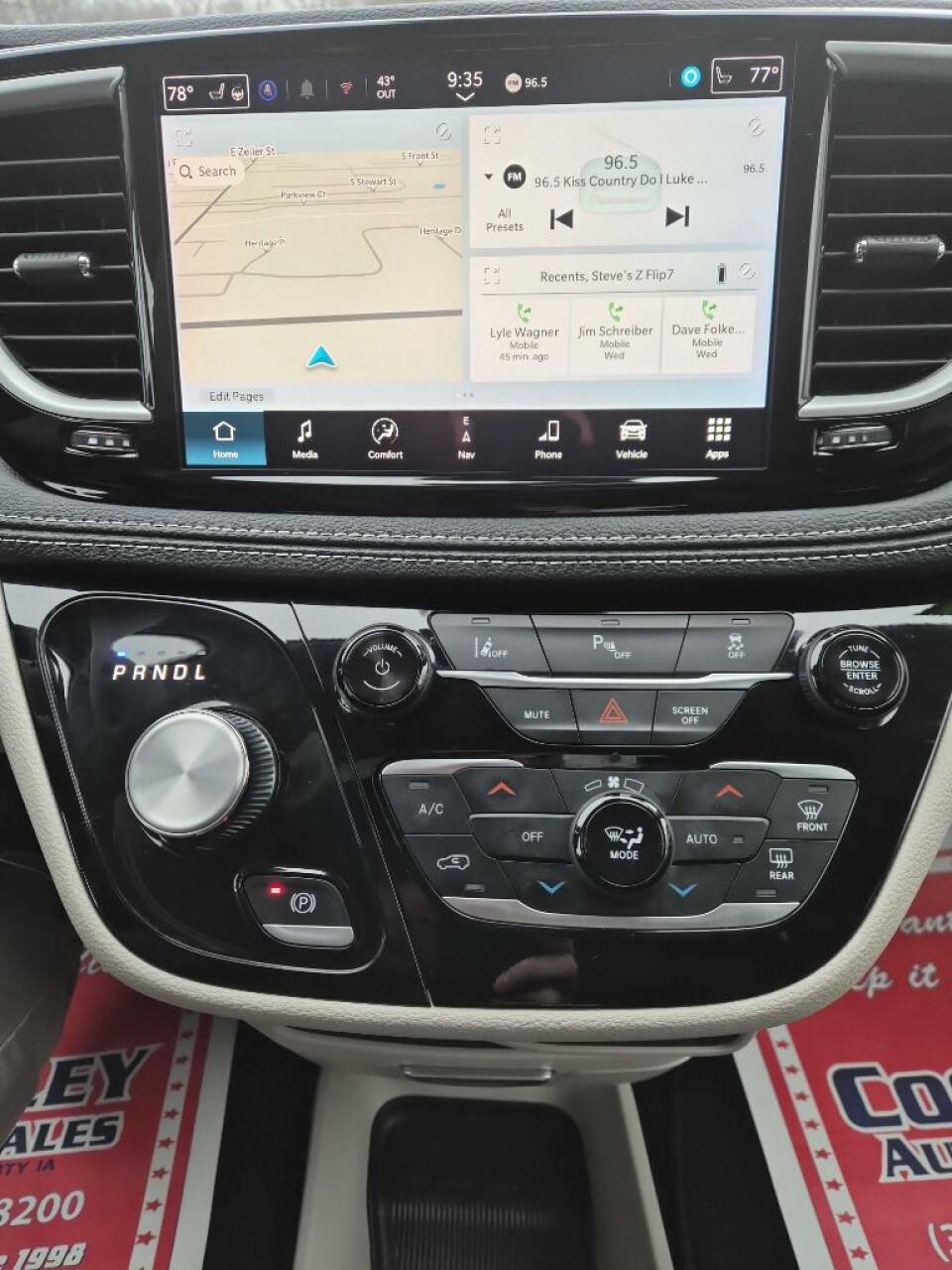 Used 2024 Chrysler Pacifica Limited FWD image 7