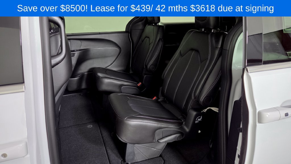 New 2027 Chrysler Pacifica Select AWD/4WD image 27