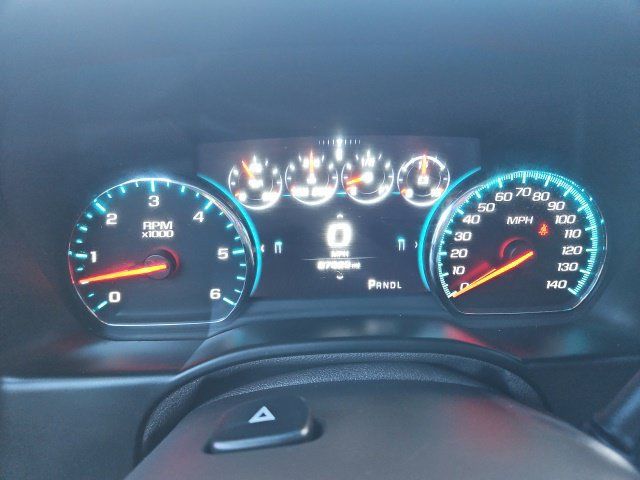 Used 2017 Chevrolet Suburban LT w/ Luxury Package RWD image 20