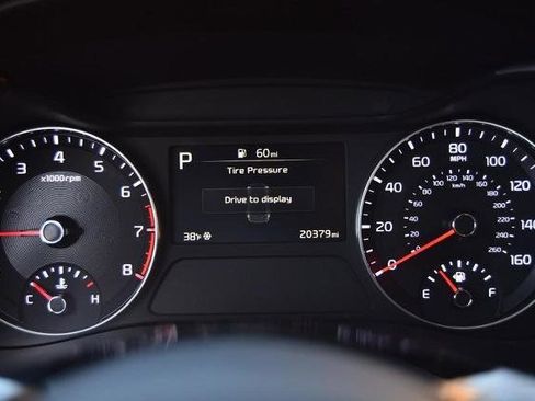 Used 2024 Kia Forte LXS image 11