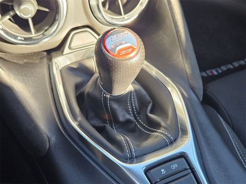 Used 2022 Chevrolet Camaro SS image 28
