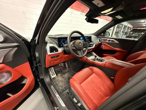 Used 2025 BMW XM Sport Utility 4D image 36