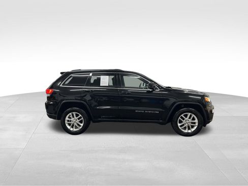 Used 2017 Jeep Grand Cherokee Laredo w/ Quick Order Package 23E AWD/4WD image 7