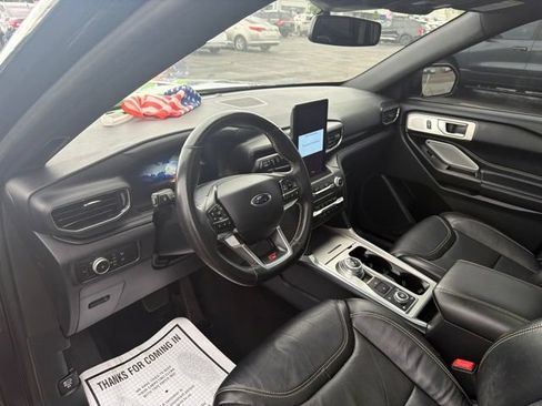 Used 2020 Ford Explorer ST w/ ST Street Pack AWD/4WD image 28