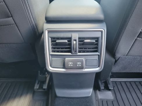 Certified 2023 Subaru Forester Premium AWD/4WD image 27