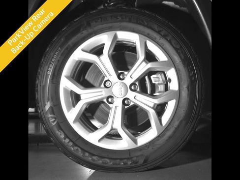 Used 2024 Jeep Compass Latitude AWD/4WD image 9