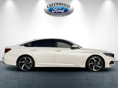 Used 2019 Honda Accord Sport image 3
