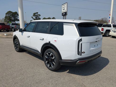 New 2027 Kia Telluride LX FWD image 2