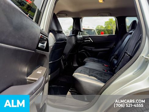 Used 2024 Mitsubishi Outlander SE FWD image 10
