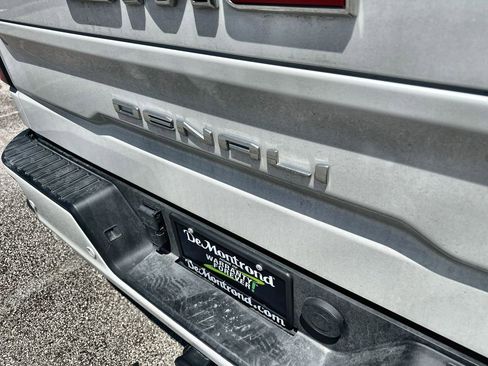 Used 2025 GMC Sierra 1500 Denali w/ Denali Reserve Package AWD/4WD image 6
