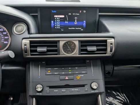 Used 2015 Lexus IS 200t image 23
